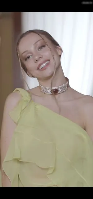 Ester Expsito OnlyFans Leaked Free Thumbnail Picture - #Q1s5OhUtFl