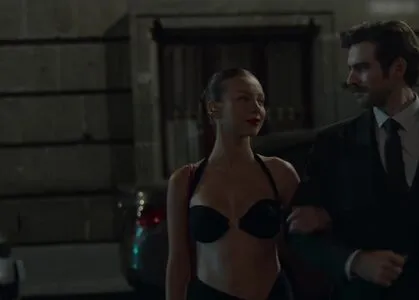 Ester Expsito OnlyFans Leaked Free Thumbnail Picture - #ZPcXuqdcJu