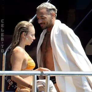 Ester Expsito OnlyFans Leaked Free Thumbnail Picture - #accicrqfsi