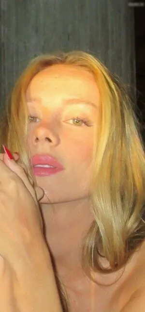 Ester Expsito OnlyFans Leaked Free Thumbnail Picture - #eCxD7enPFU