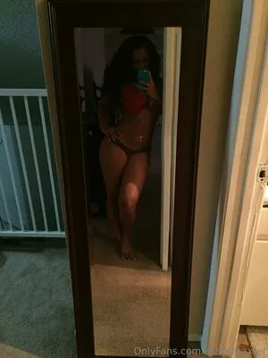 Esther Baxter OnlyFans Leaked Free Thumbnail Picture - #UCFeFvdqur
