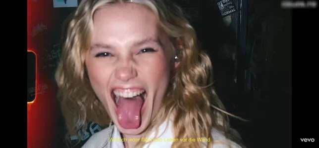 Esther Graf OnlyFans Leaked Free Thumbnail Picture - #Shzn6RIING