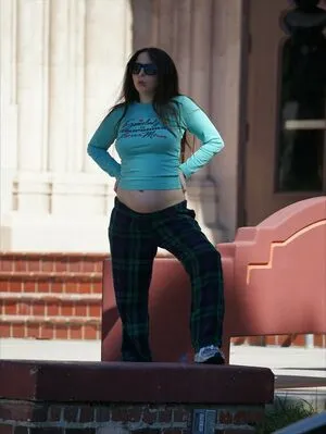 Esther Povitsky OnlyFans Leaked Free Thumbnail Picture - #e6Ddtd7ew1