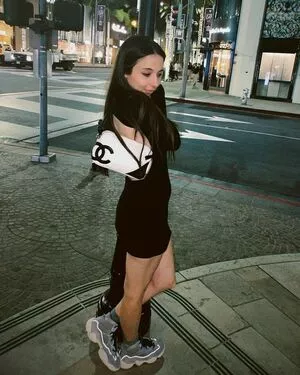 Esther Povitsky OnlyFans Leaked Free Thumbnail Picture - #roAXDbRkXJ