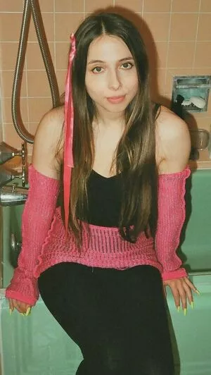 Esther Povitsky OnlyFans Leaked Free Thumbnail Picture - #w1HokLGNuc