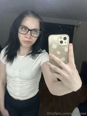 Estherswe OnlyFans Leaked Free Thumbnail Picture - #GSR0Rro7CQ