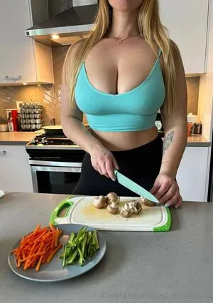 Estrellaallison OnlyFans Leaked Free Thumbnail Picture - #5uqzWnQ7j4