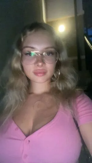 Esvittie OnlyFans Leaked Free Thumbnail Picture - #N2L60YQlcu