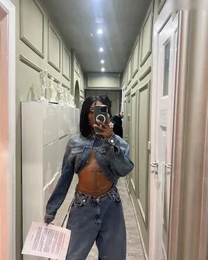 Eunique OnlyFans Leaked Free Thumbnail Picture - #XAxlSypxnU