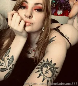 Euphoriadreams333 OnlyFans Leaked Free Thumbnail Picture - #Wpr8WAFBAA