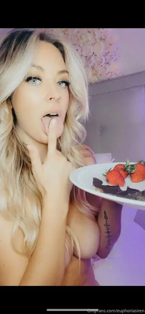 Euphoriasiren OnlyFans Leaked Free Thumbnail Picture - #3iNvdyCUqg