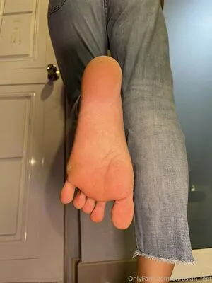 Eurasian Feet OnlyFans Leaked Free Thumbnail Picture - #78T5EAUNWi