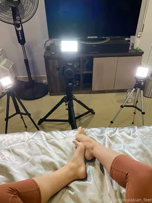 Eurasian Feet OnlyFans Leaked Free Thumbnail Picture - #812XY3Pi6V