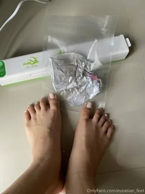 Eurasian Feet OnlyFans Leaked Free Thumbnail Picture - #Qez5ADMHJJ