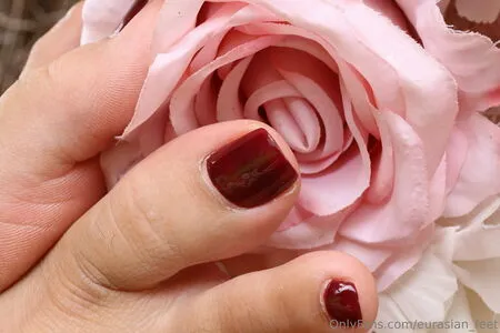 Eurasian Feet OnlyFans Leaked Free Thumbnail Picture - #Y6u2OiLcij