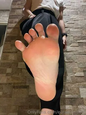Eurasian Feet OnlyFans Leaked Free Thumbnail Picture - #a9JYoSg7ua
