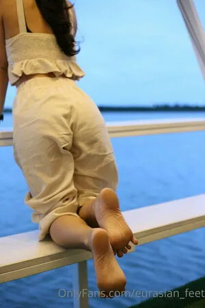 Eurasian Feet OnlyFans Leaked Free Thumbnail Picture - #cE9Hufw5wo