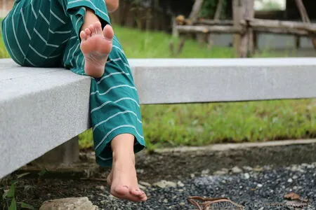 Eurasian Feet OnlyFans Leaked Free Thumbnail Picture - #xBiGvxrYk3