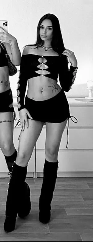 Ev Elinne OnlyFans Leaked Free Thumbnail Picture - #s1nMGGM3x2