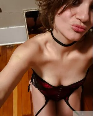 Eva Aura OnlyFans Leaked Free Thumbnail Picture - #KKYD8ml3fg