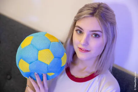 Eva Elfie OnlyFans Leaked Free Thumbnail Picture - #28noRdPiZ8