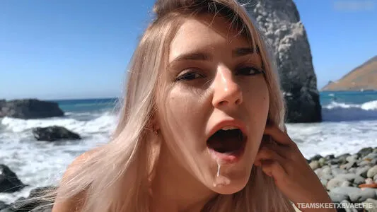 Eva Elfie OnlyFans Leaked Free Thumbnail Picture - #EZaRV4InEq