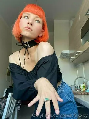 Eva Foxxxy OnlyFans Leaked Free Thumbnail Picture - #mSSZ7zUzi0