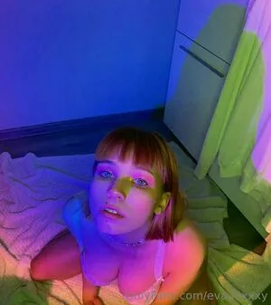 Eva Foxxxy OnlyFans Leaked Free Thumbnail Picture - #rf5s4Thzt1