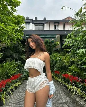 Eva Giri OnlyFans Leaked Free Thumbnail Picture - #HMhjzdocOs