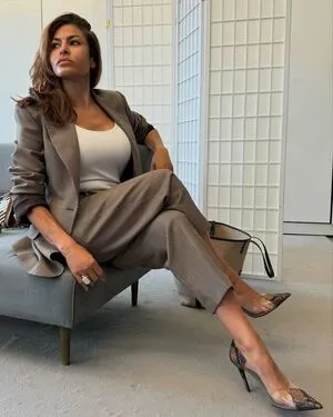 Eva Mendes OnlyFans Leaked Free Thumbnail Picture - #HlCTvsEmFm