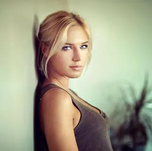 Eva Mikulski OnlyFans Leaked Free Thumbnail Picture - #9uGwacUant