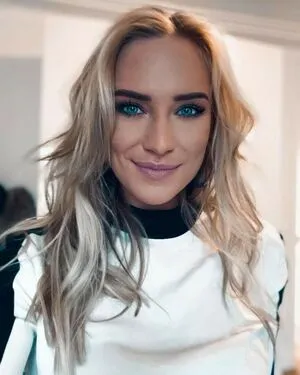 Eva Mikulski OnlyFans Leaked Free Thumbnail Picture - #MNxXAL2eWx