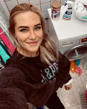 Eva Mikulski OnlyFans Leaked Free Thumbnail Picture - #XHom3SRzgV