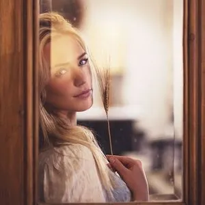 Eva Mikulski OnlyFans Leaked Free Thumbnail Picture - #p94WWE2nNP