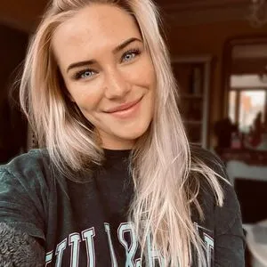 Eva Mikulski OnlyFans Leaked Free Thumbnail Picture - #z7XTtjW0Jz