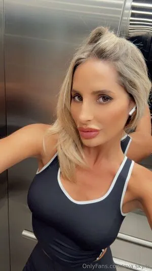 Eva Sky Ts OnlyFans Leaked Free Thumbnail Picture - #jE0678pSeL