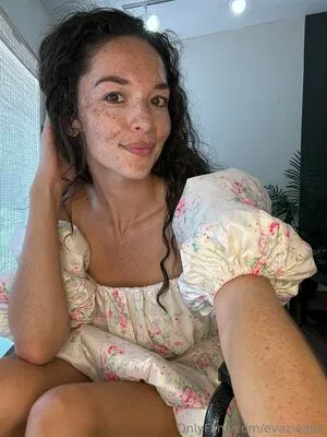 Eva Ziegler OnlyFans Leaked Free Thumbnail Picture - #FINwxIsTD2