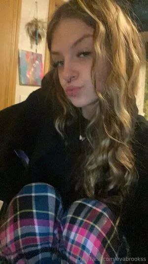 Evabrookss OnlyFans Leaked Free Thumbnail Picture - #vhS4heZH4a