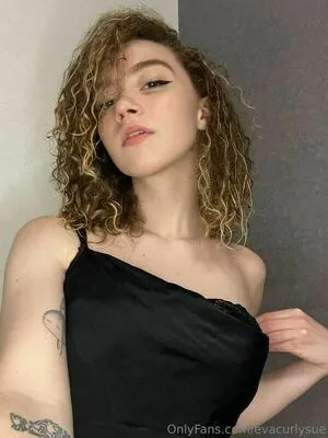 Evacurlysue OnlyFans Leaked Free Thumbnail Picture - #IFxRqYZawL