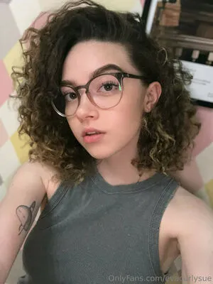 Evacurlysue OnlyFans Leaked Free Thumbnail Picture - #Xlaf1PCKEE