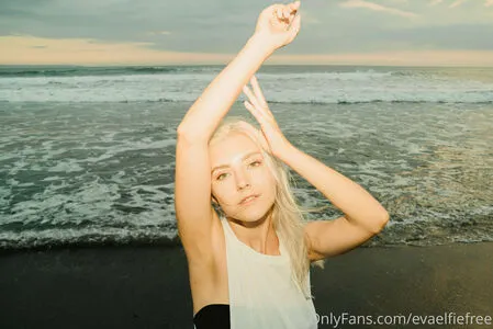 Evaelfiefree OnlyFans Leaked Free Thumbnail Picture - #CHndlNPF74