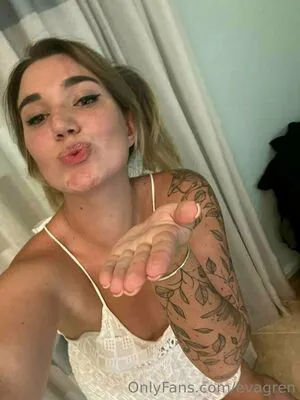 Evagren OnlyFans Leaked Free Thumbnail Picture - #Facr0WD1zd
