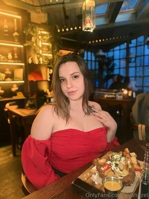 Evahazel OnlyFans Leaked Free Thumbnail Picture - #0CbagHvvyK