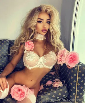 Evakisses OnlyFans Leaked Free Thumbnail Picture - #NMV1YSojux