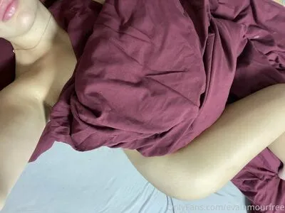 Evalamourfree OnlyFans Leaked Free Thumbnail Picture - #fGPz3R71jR