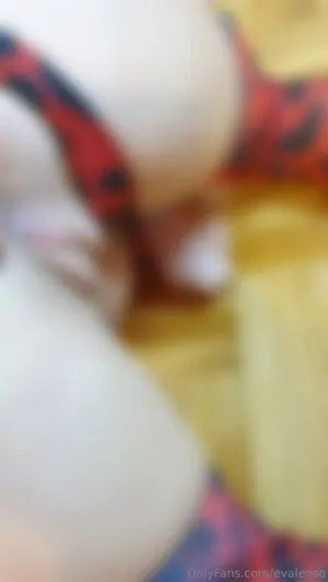 Evalenso OnlyFans Leaked Free Thumbnail Picture - #Q2pGTAFnyu