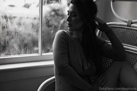 Evalovia OnlyFans Leaked Free Thumbnail Picture - #5GrZnyoiti