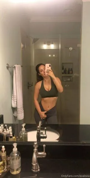 Evalovia OnlyFans Leaked Free Thumbnail Picture - #MeOrCuPGU8