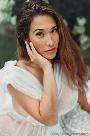 Evalovia OnlyFans Leaked Free Thumbnail Picture - #NRKKB4GH7K