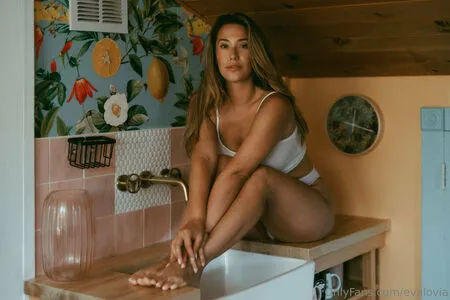 Evalovia OnlyFans Leaked Free Thumbnail Picture - #S9RJqP10RB